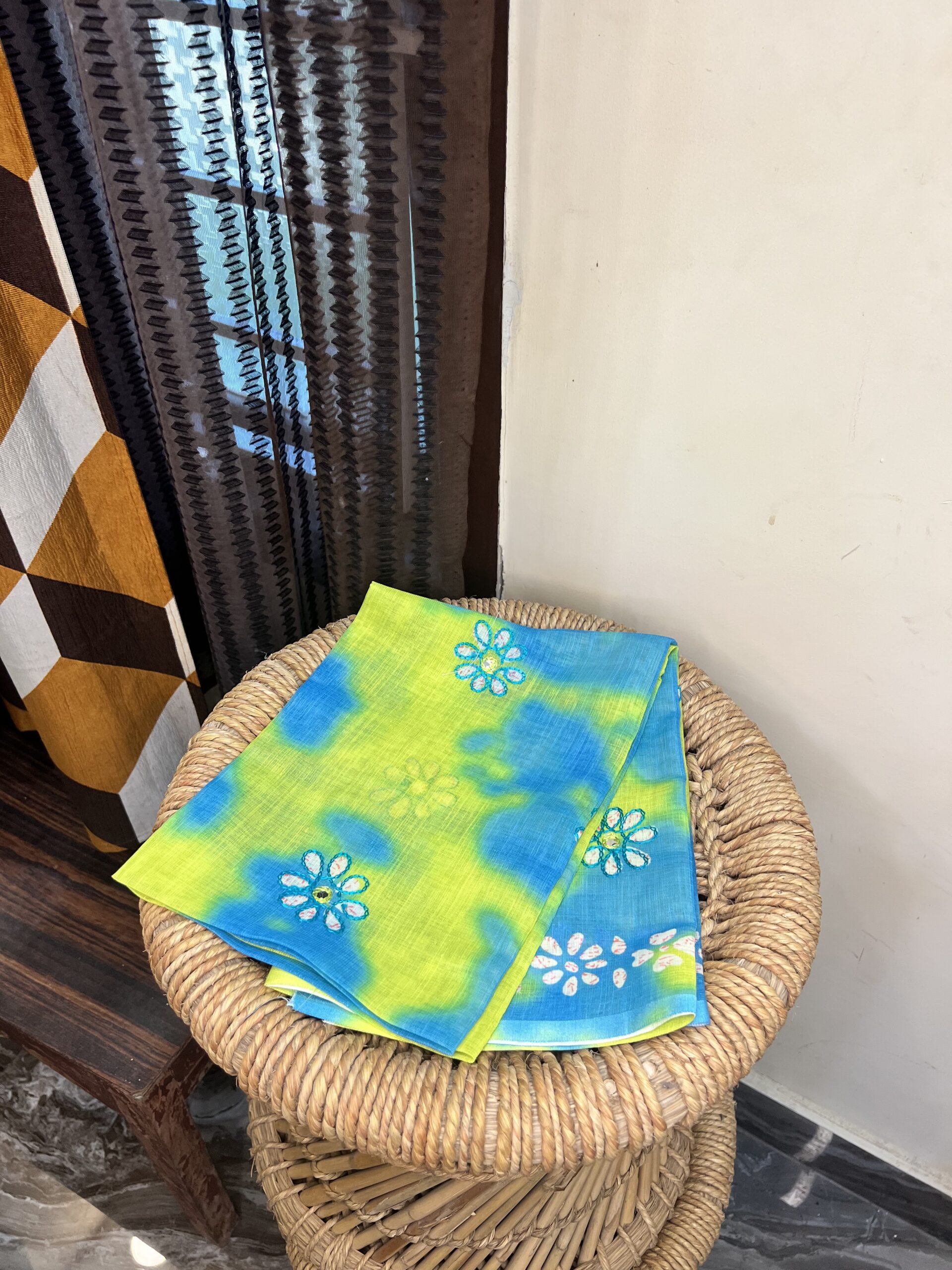 Linen saree with contrast blouse - DTSONA926 - Image 11