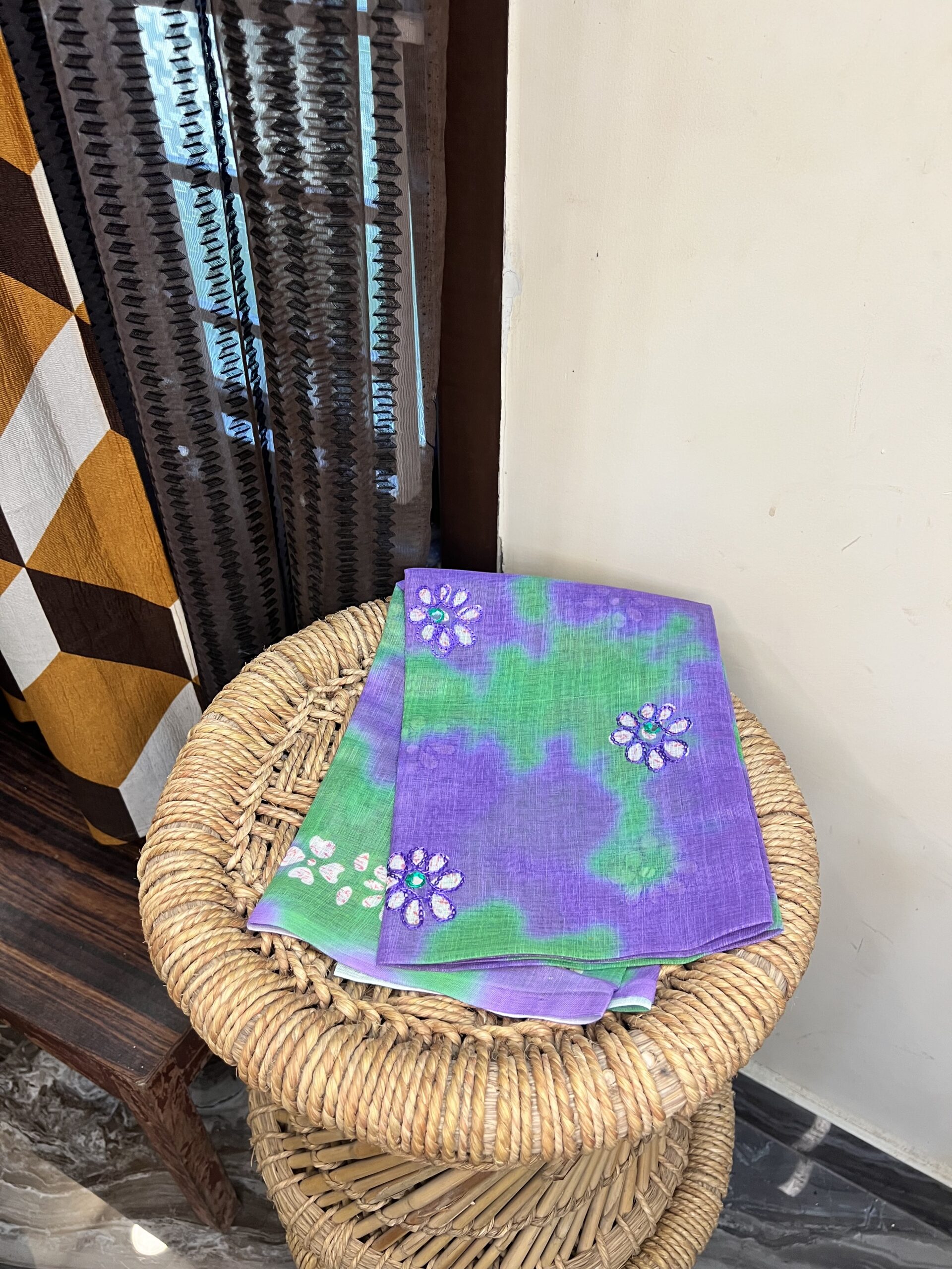 Linen saree with contrast blouse - DTSONA926 - Image 7