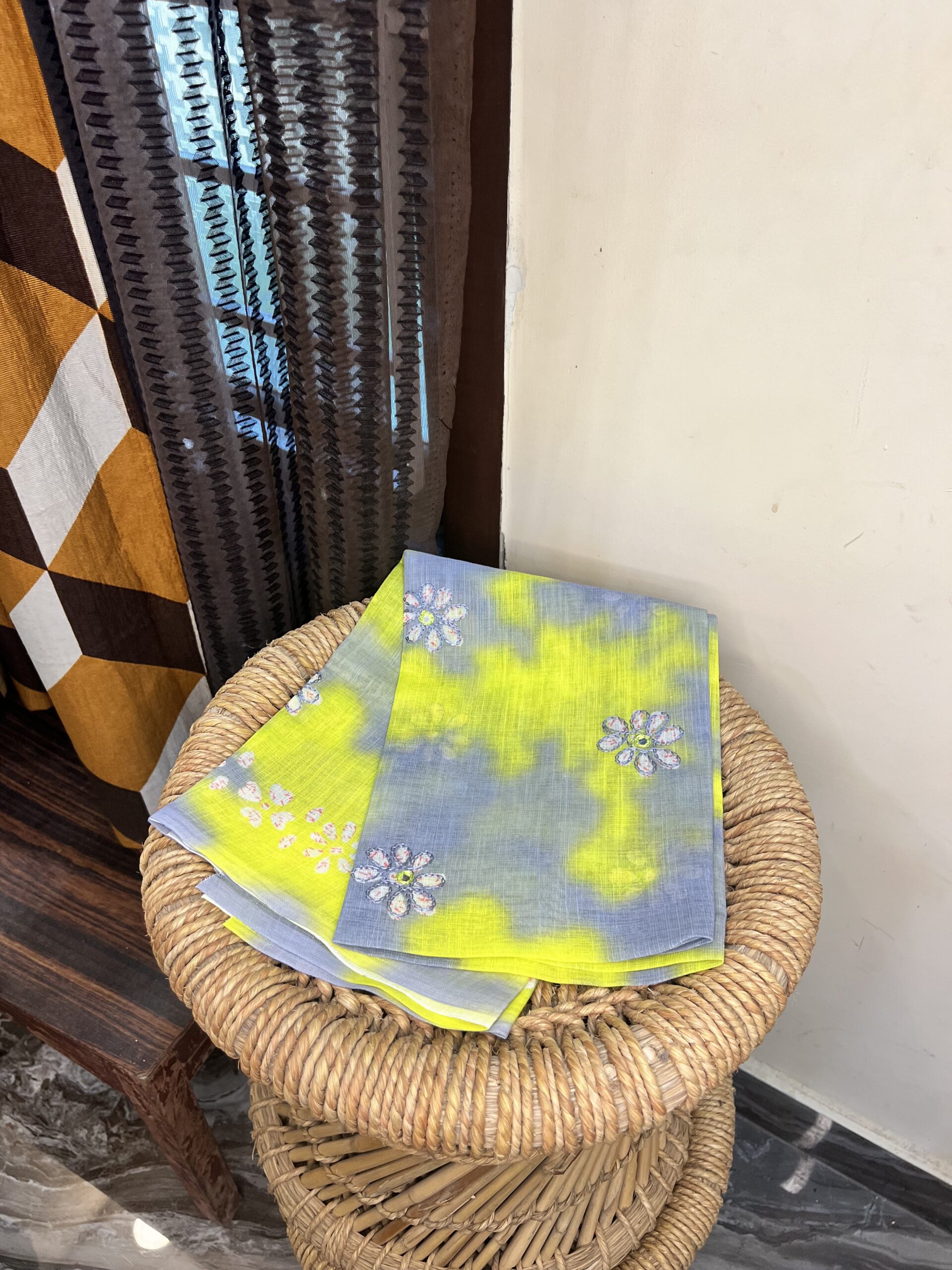 Linen saree with contrast blouse - DTSONA926 - Image 8