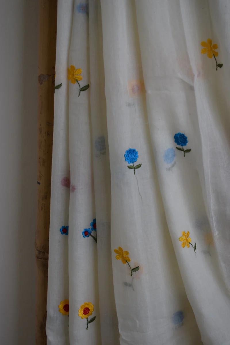 White floral embroidery - Mul - Image 2